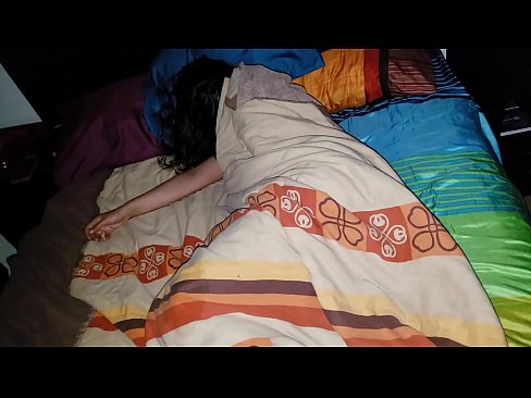 ❤️ सौतेला बेटा सोते समय अपनी युवा सौतेली माँ को डांटता है। गुदा वीडियो hi.villagesexvideos.ru पर ❤